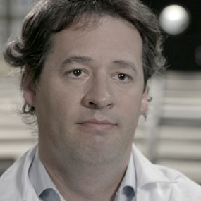Dr. Santiago Gil-Robles